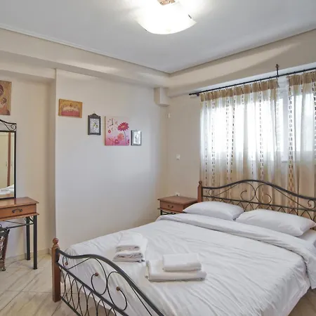 The Cozy Penthouse Spacious Reno Fully Equipt 公寓